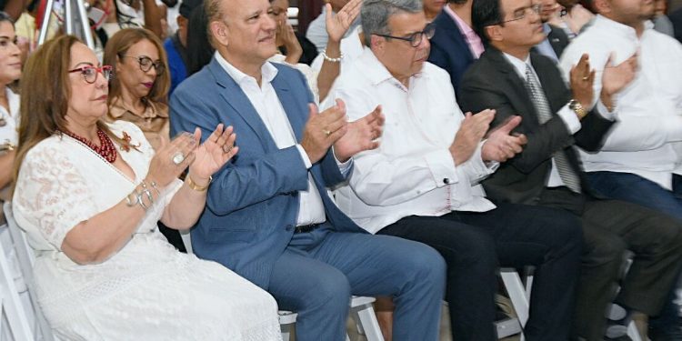 Gobernadora Rosa Santos presenta tercer informe de gestión 2022-2023