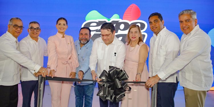 Cámara de Comercio y Producción de La Vega inaugura Expo Vega Real 2023 dedicada Dirección General de Aduanas