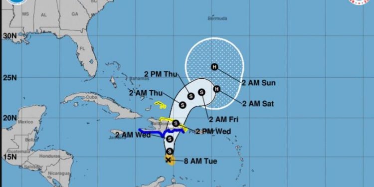 Tormenta tropical aumenta su velocidad de traslación a 11 kilómetros por hora
