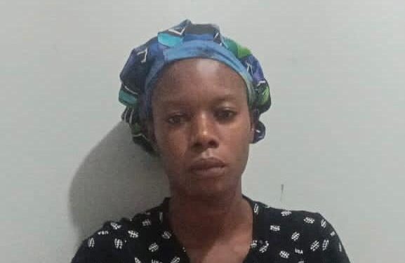 Apresan haitiana que mató de dos puñaladas a otra por 1500 pesos, en Montecristi