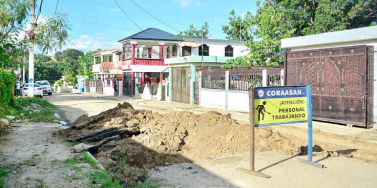 Piden ayuda por daños en explosión tubería