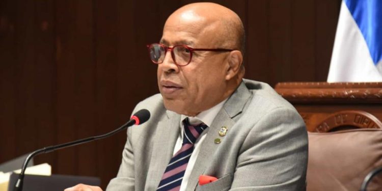 Pedirán a la cúpula del PRM mantener a Pacheco al frente de la Cámara Baja