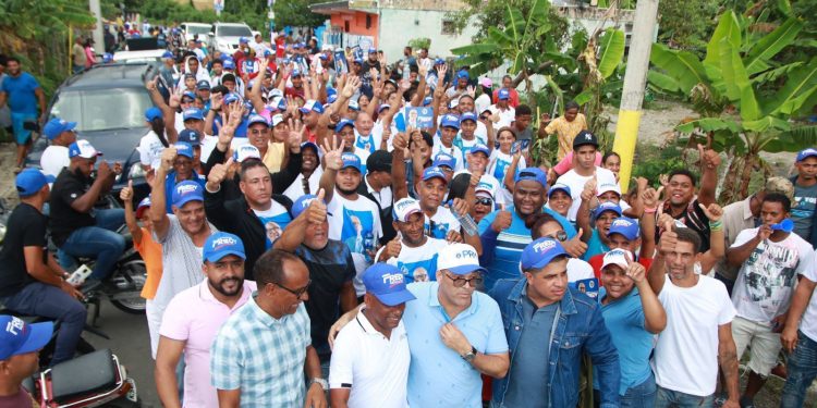 Fredy Fernández encabeza multitudinario mano a mano en San José, Salcedo