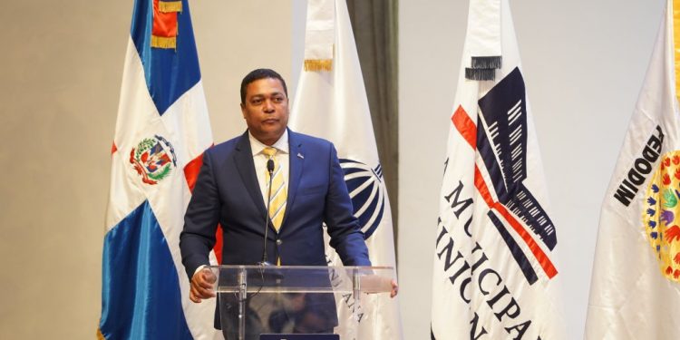 LMD eroga más de 2,500 MM del Programa de Apoyo a los Gobiernos Locales para aceras y contenes