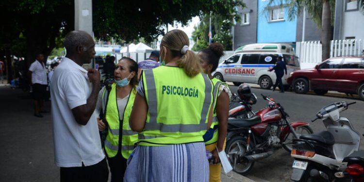Víctimas de la explosión de San Cristóbal pueden tardar meses en ser identificados