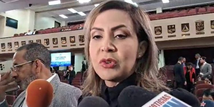 Rosalba Ramos revela hay personas de su entorno involucradas en la operación Gavilán