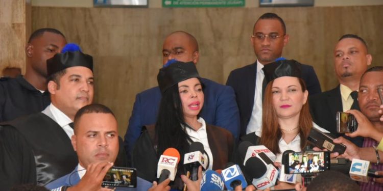 Yeni Berenice confirma que se investiga a fiscales por Operación Gavilán