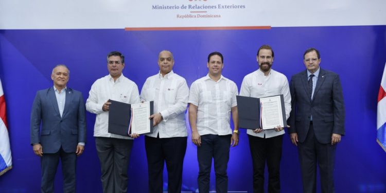 Gobierno presenta “Poder Consular Único” que simplifica a dominicanos adquisición de viviendas