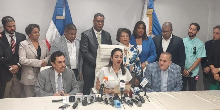 Ante rumores, Faride ratifica aspiraciones como senadora del Distrito