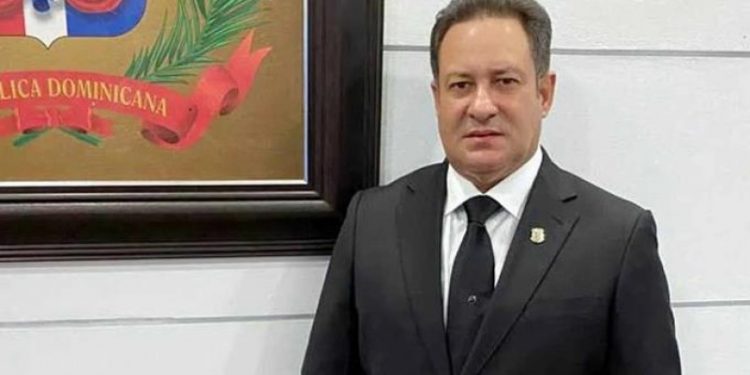 Diputado Miguel Gutiérrez renuncia tras 2 años y 4 meses preso por narcotráfico en EE.UU.