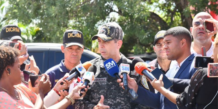 Vigilantes fueron amarrados y uno de ellos amordazado por asaltante, según vocero de la PN