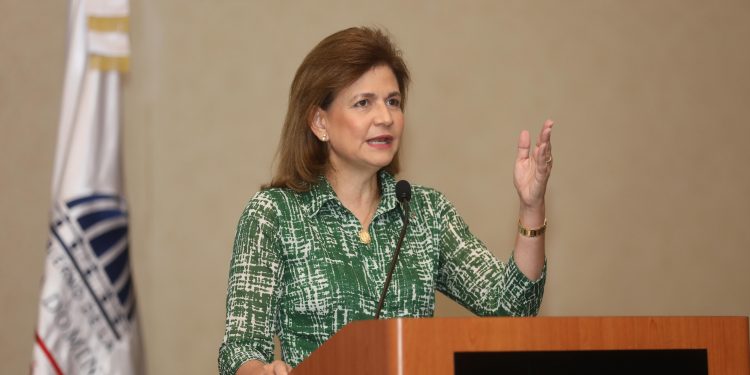 Vicepresidenta Raquel Peña dice proceso de reforma y modernización de la Administración Pública debe ser asumido como política de Estado