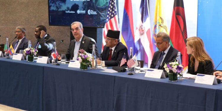 Secretario de Estado E.E.U.U afirma RD está mejorando niveles de transparencia y lucha contra corrupción