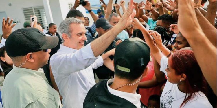 Presidente Luis Abinader arranca con los encuentros políticos de su reelección