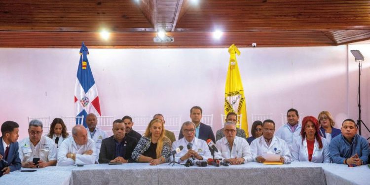 Médicos alertan de posible brote de dengue y llaman a tomar medidas urgentes