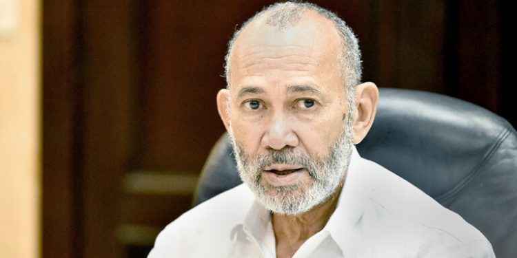 Inabie retoma vieja idea de poner cocinas en las escuelas