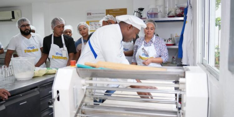 INABIE e Industria y Comercio capacitan más de 300 suplidores de alimentación escolar