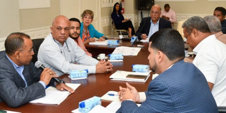 Comisión Bicameral fusionará 4 proyectos para crear Dirección Nacional de Cuerpos de Bomberos RD