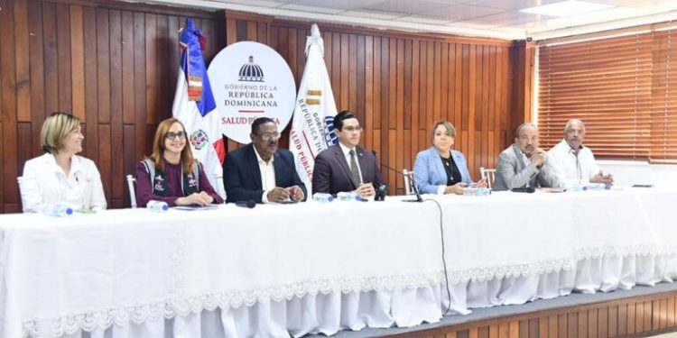 Se elevan a 11 mil 681 los casos de dengue en RD este año