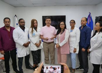 Hospital Arturo Grullón concluye la jornada científica de avances de cirugía pediátricaLa actividad contó la participación de cirujano pediatra internacional e incluyó cirugías y reconocimiento