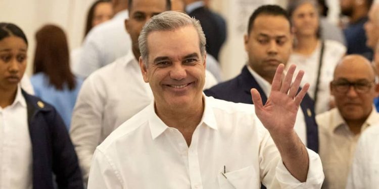 PRM proclamará este sábado a Abinader como su candidato presidencia