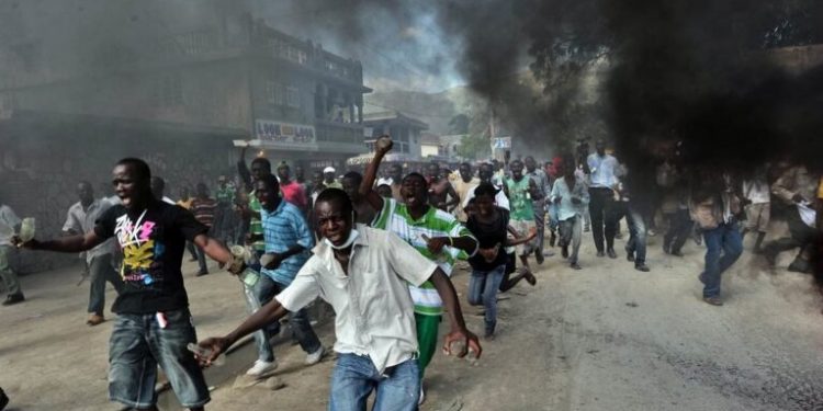 Cansados de la inseguridad, haitianos elogian la intervención de una fuerza extranjera