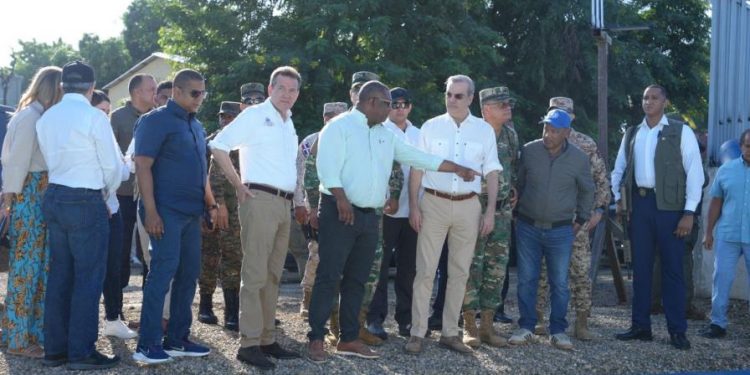 Abinader dice RD está listo para "flexibilizar la frontera", pero migración seguirá bloqueada