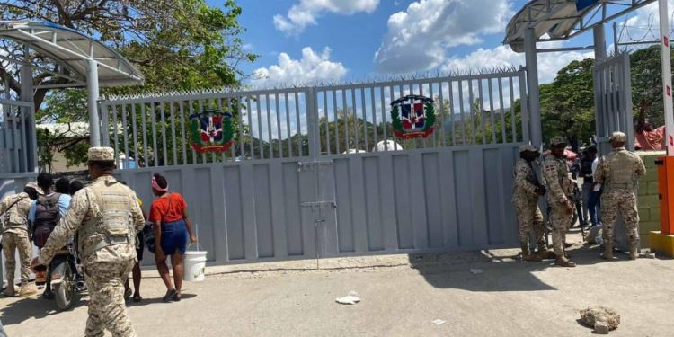 Gobierno firmará este jueves un pacto para hacer frente a la crisis con Haití