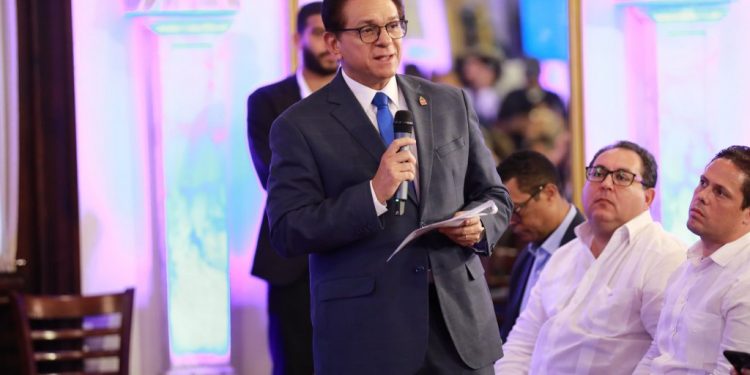 Gobierno asegura jornadas contra el dengue han impactado a dos millones trescientos mil personas