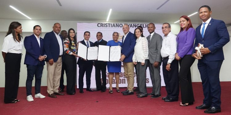 Celebran en ayuntamiento día de Regocijo Municipal.