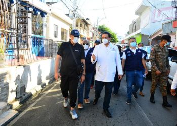 Ministro de Salud dice casos de dengue comienzan a bajar en el país por acciones preventivas continuas