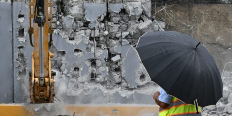 Suben a 25 los muertos por disturbio tropical; COE mantiene seis provincias en alerta