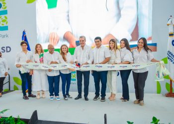 Presidente Abinader inaugura Cristo Park para beneficio de más de 350 mil personas de seis barriadas
