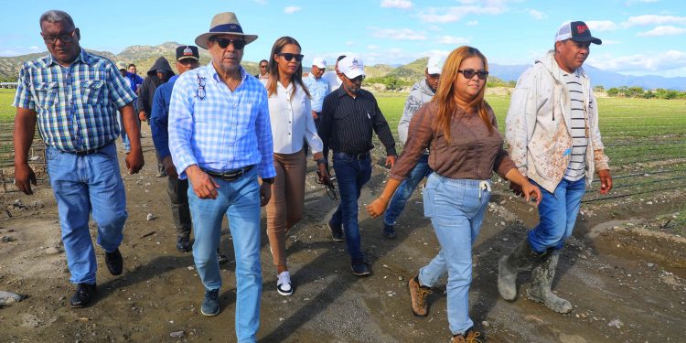 Agricultura anuncia ayudas a productores afectados en San Juan, Azua y Peravia