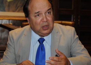 Vinicio Castillo Semán saluda visita al país de Tony Blair, sin embargo no espera solución a conflicto con Haití