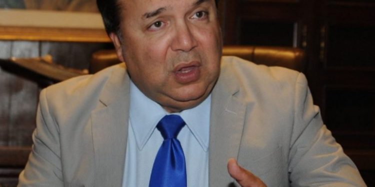 Vinicio Castillo Semán saluda visita al país de Tony Blair, sin embargo no espera solución a conflicto con Haití