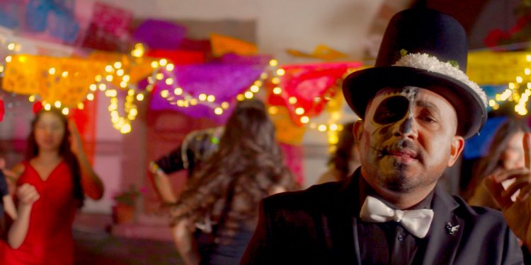 Beto Collado presenta su video Oficial de «Mi Funeral»