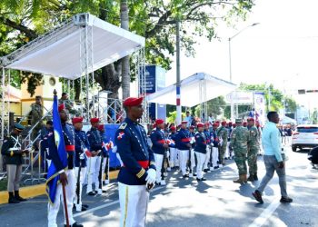 San Cristóbal amanece de fiesta; Celebra el 179 aniversario de la Constitución