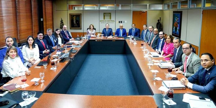 Misión del FMI destaca solidez de economía RD