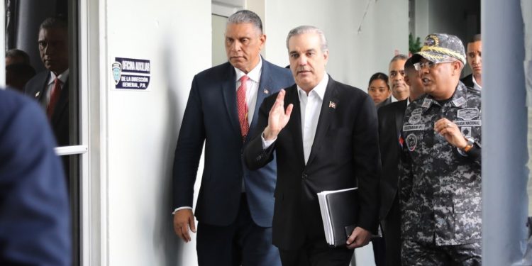 Presidente Abinader encabeza reunión de seguimiento al Plan de Seguridad Ciudadana