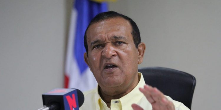 Líderes sindicales del transporte apoyan modernización con semáforos inteligentes que realiza el Intrant