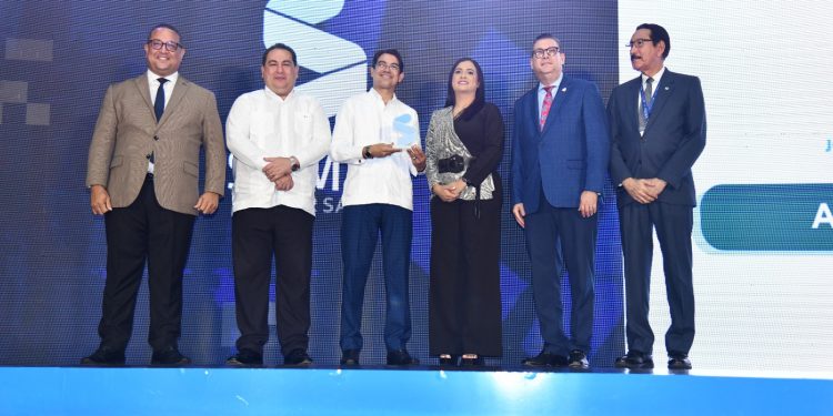 Hospital Cabral y Báez ocupa el tercer lugar a nivel nacional según el Sistema de Monitoreo de la Administración Pública