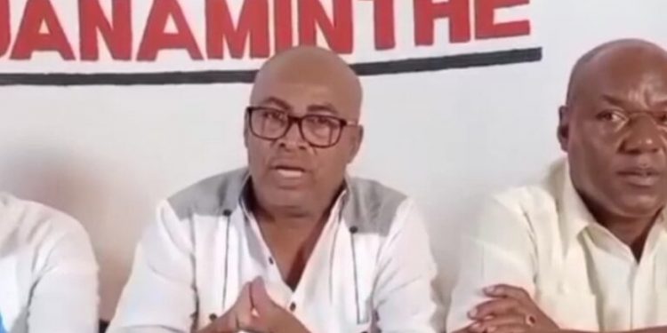 Comerciantes intentan linchar al síndico de Juana Méndez por su oposición al comercio con RD