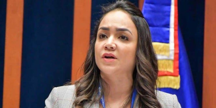 José Horacio afirma es un "orgullo" para cualquier partido contar con Faride Raful