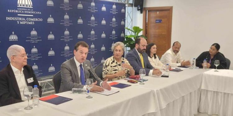 Gobierno sigue buscando alternativas para proteger producción nacional del DR-Cafta