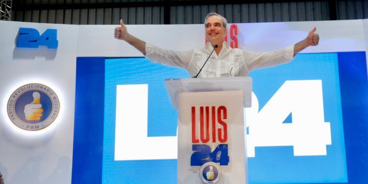 Luis Abinader ganaría en primera vuelta las elecciones