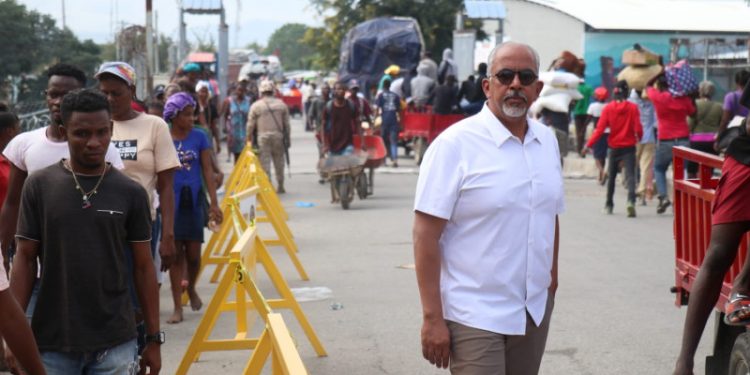 Bajo orden y supervisión, haitianos ingresan a RD para participar en mercado de Dajabón