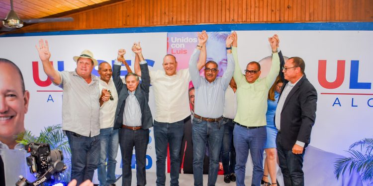 Ulises Rodríguez es proclamado por el Partido Alianza por la Democracia como su candidato a alcalde por Santiago