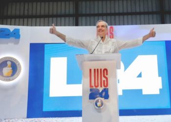 Abinader ganaría elecciones del 2024 con 52.9%, Leonel 28.7% y Abel 16.9%, según nueva encuesta