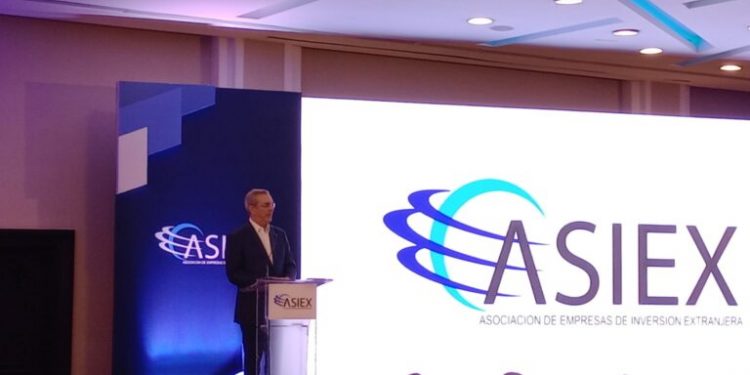 Presidente Abinader dice inversión extranjera es pilar del desarrollo